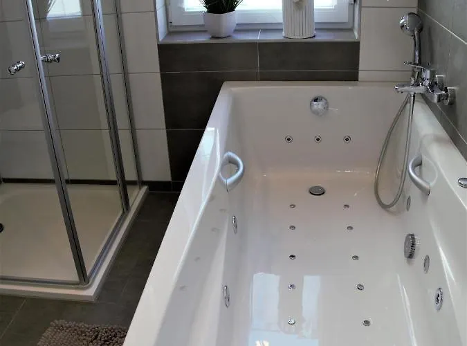 Sonnenschein Mit Whirlpoolbadewanne #innestadtnaehe#netflix Von Harztraveler Daire